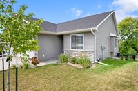 1207 Creekside Dr, Tiffin, IA 52340