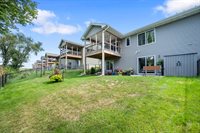 1207 Creekside Dr, Tiffin, IA 52340
