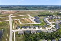 1207 Creekside Dr, Tiffin, IA 52340