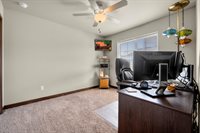 1207 Creekside Dr, Tiffin, IA 52340