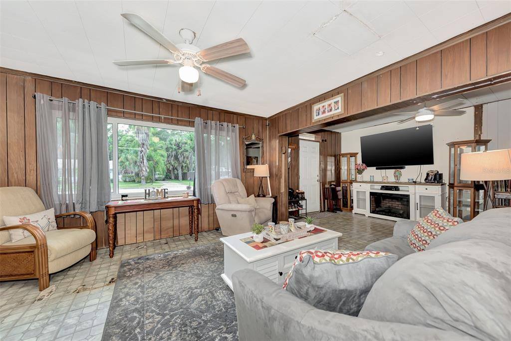 1053 47TH Street, Sarasota, FL 34234