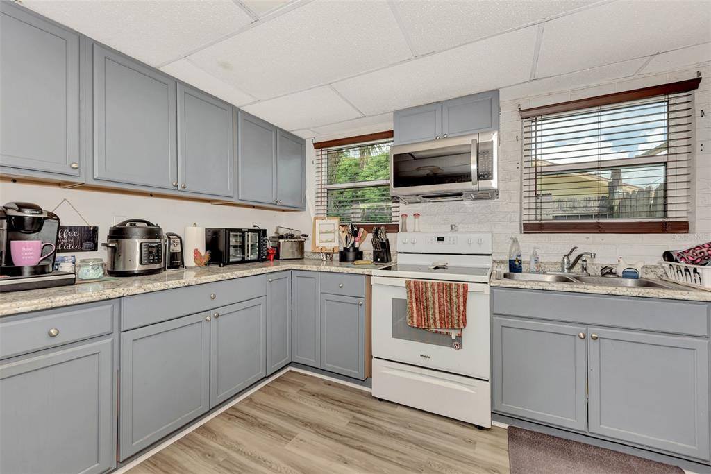 1053 47TH Street, Sarasota, FL 34234