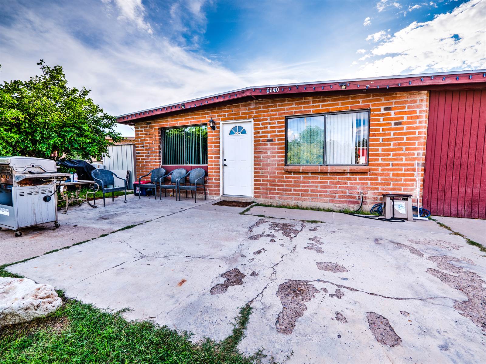 6640 S 8th Avenue, Tucson, AZ 85756