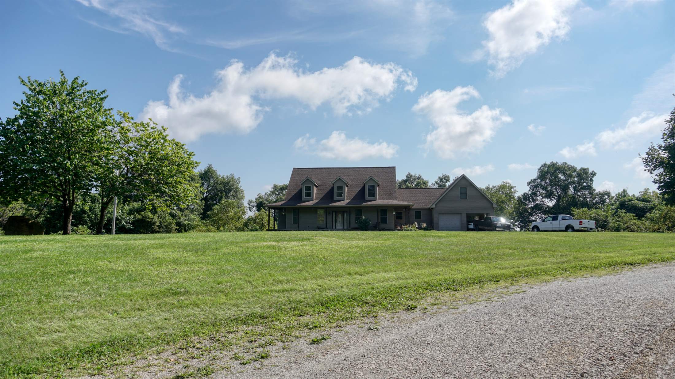 64900 Redbud Road, Cambridge, OH 43725