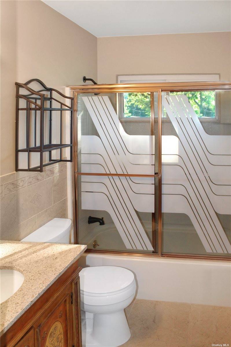 93 Forest Drive, Ronkonkoma, NY 11779