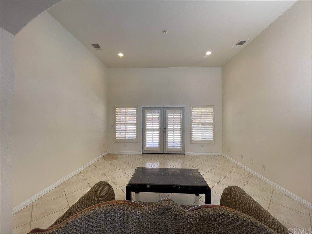 11584 Cottonwood Avenue, Hesperia, CA 92345