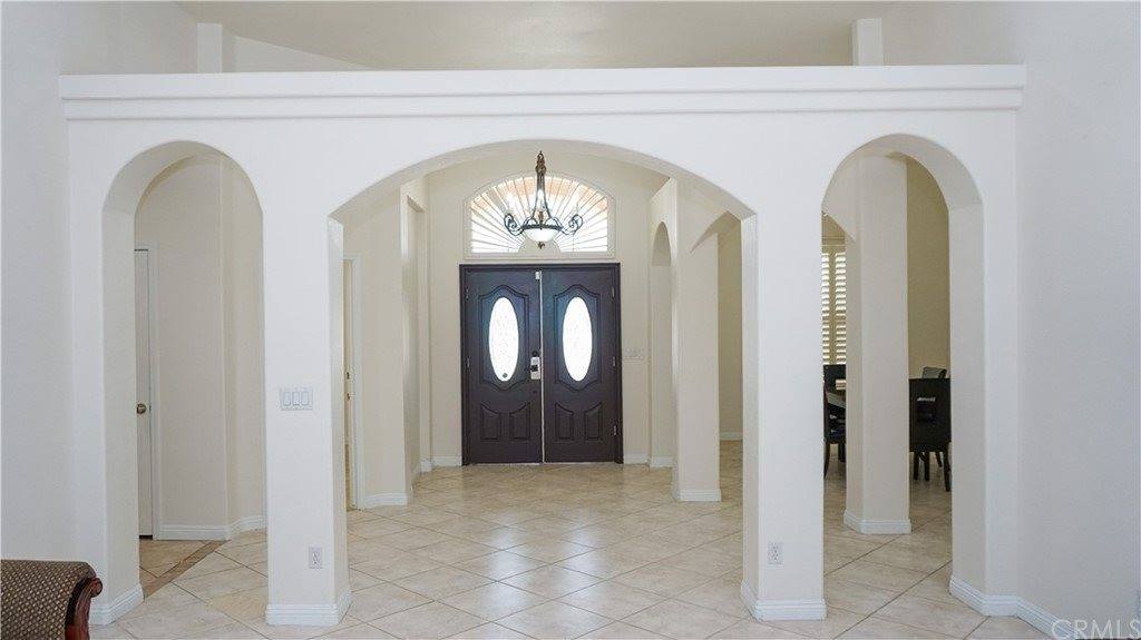 11584 Cottonwood Avenue, Hesperia, CA 92345