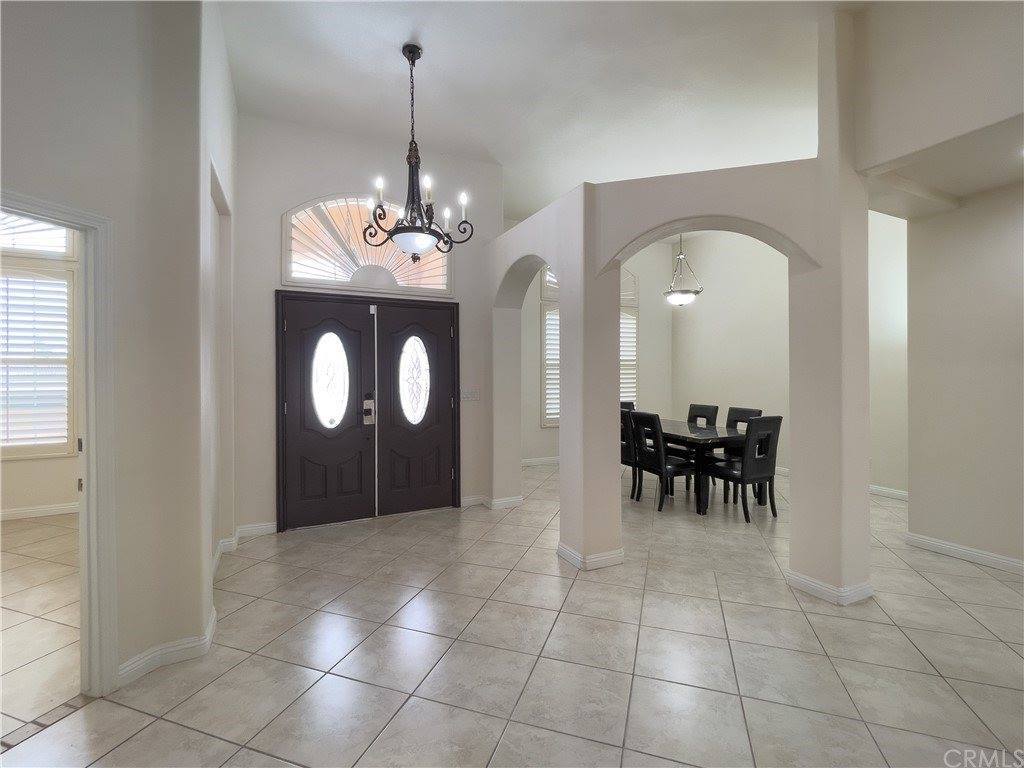 11584 Cottonwood Avenue, Hesperia, CA 92345