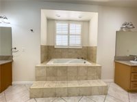 11584 Cottonwood Avenue, Hesperia, CA 92345