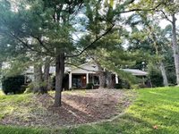 230 Biltmore Dr, Colonial Heights, VA 23834