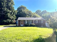 120 Phillips Circle, Lynchburg, VA 24502