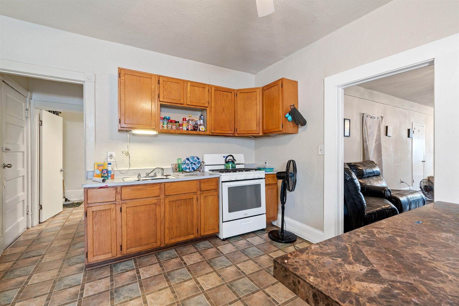 1334 Marquette Ave, South Milwaukee, WI 53172