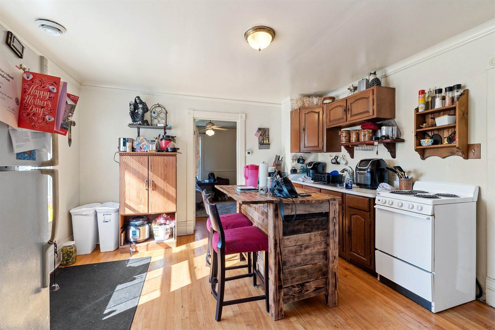 1334 Marquette Ave, South Milwaukee, WI 53172