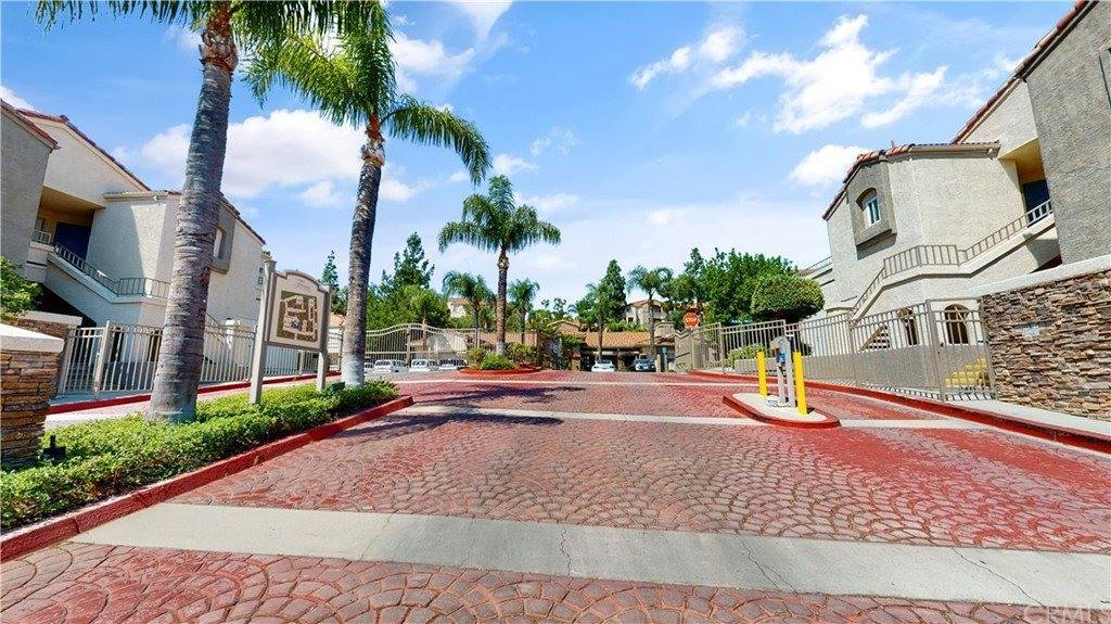 1995 Las Colinas Circle, Corona, CA 92879