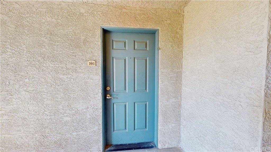 1995 Las Colinas Circle, Corona, CA 92879