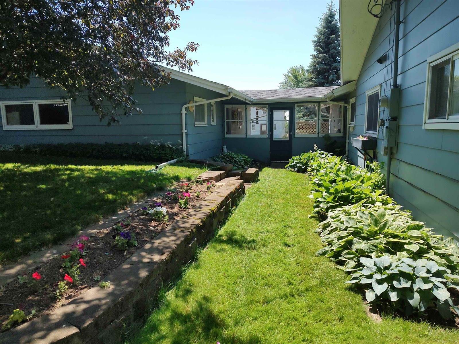 220 S 4th Street, Colby, WI 54421