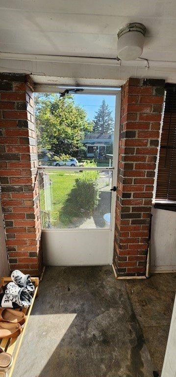 7 Gilmore Street, Chicopee, MA 01013