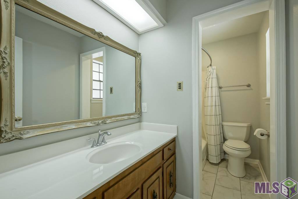 40124 Ronda Ave, Prairieville, LA 70769