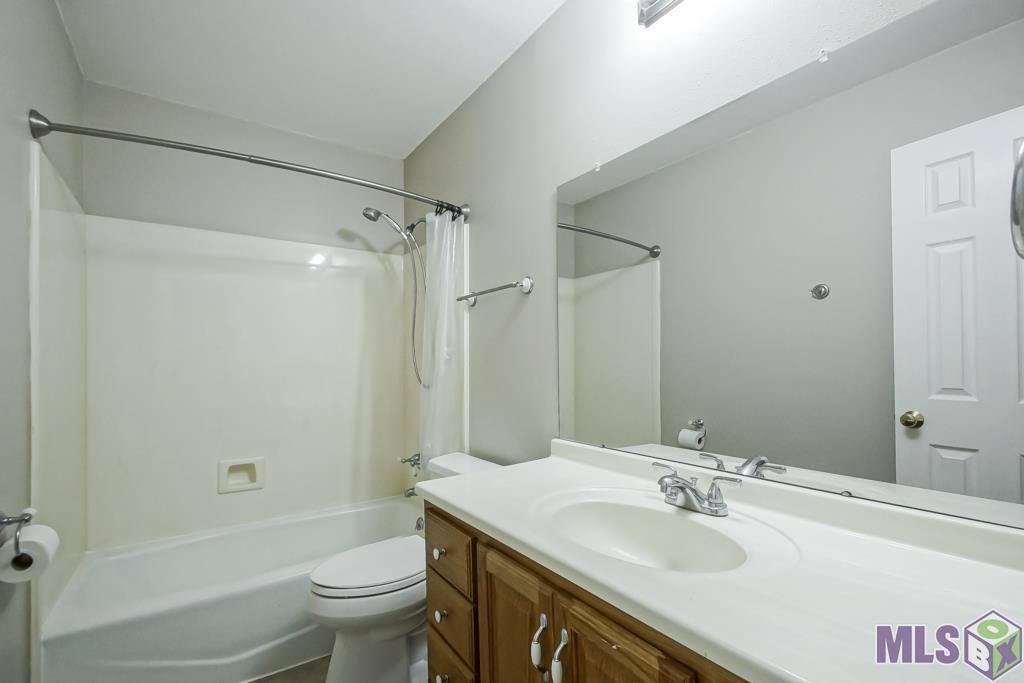 40124 Ronda Ave, Prairieville, LA 70769