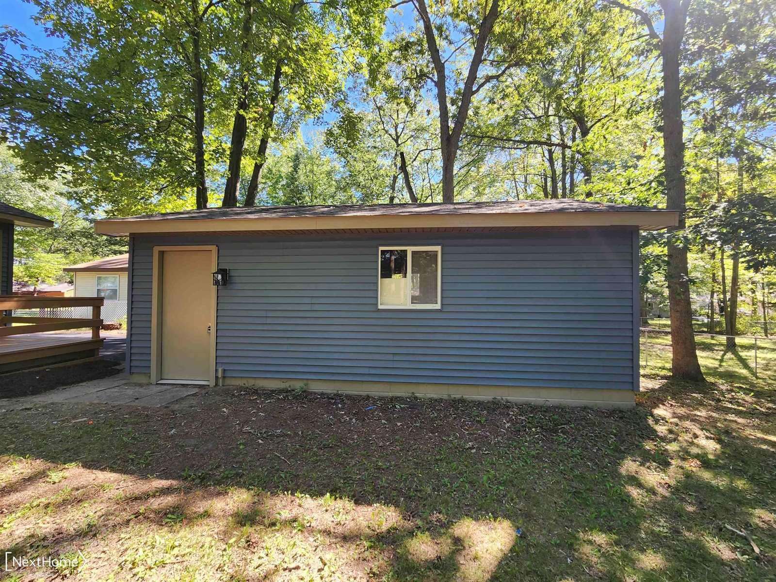 208 Widdis Drive, Prudenville, MI 48651