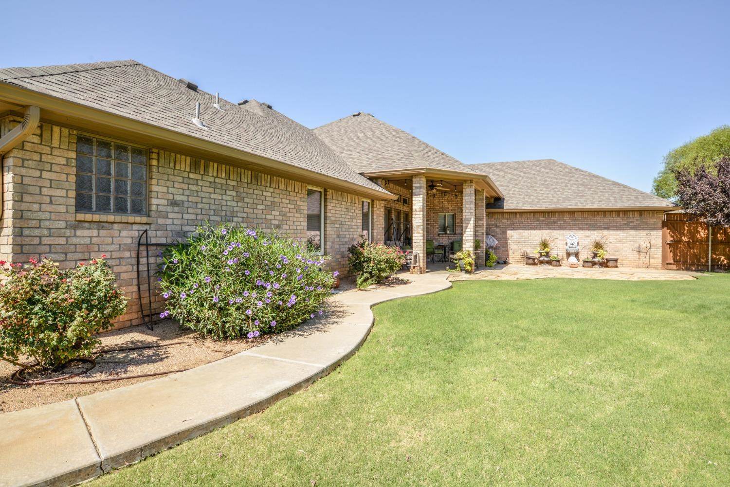 9303 Hyden Avenue, Lubbock, TX 79424