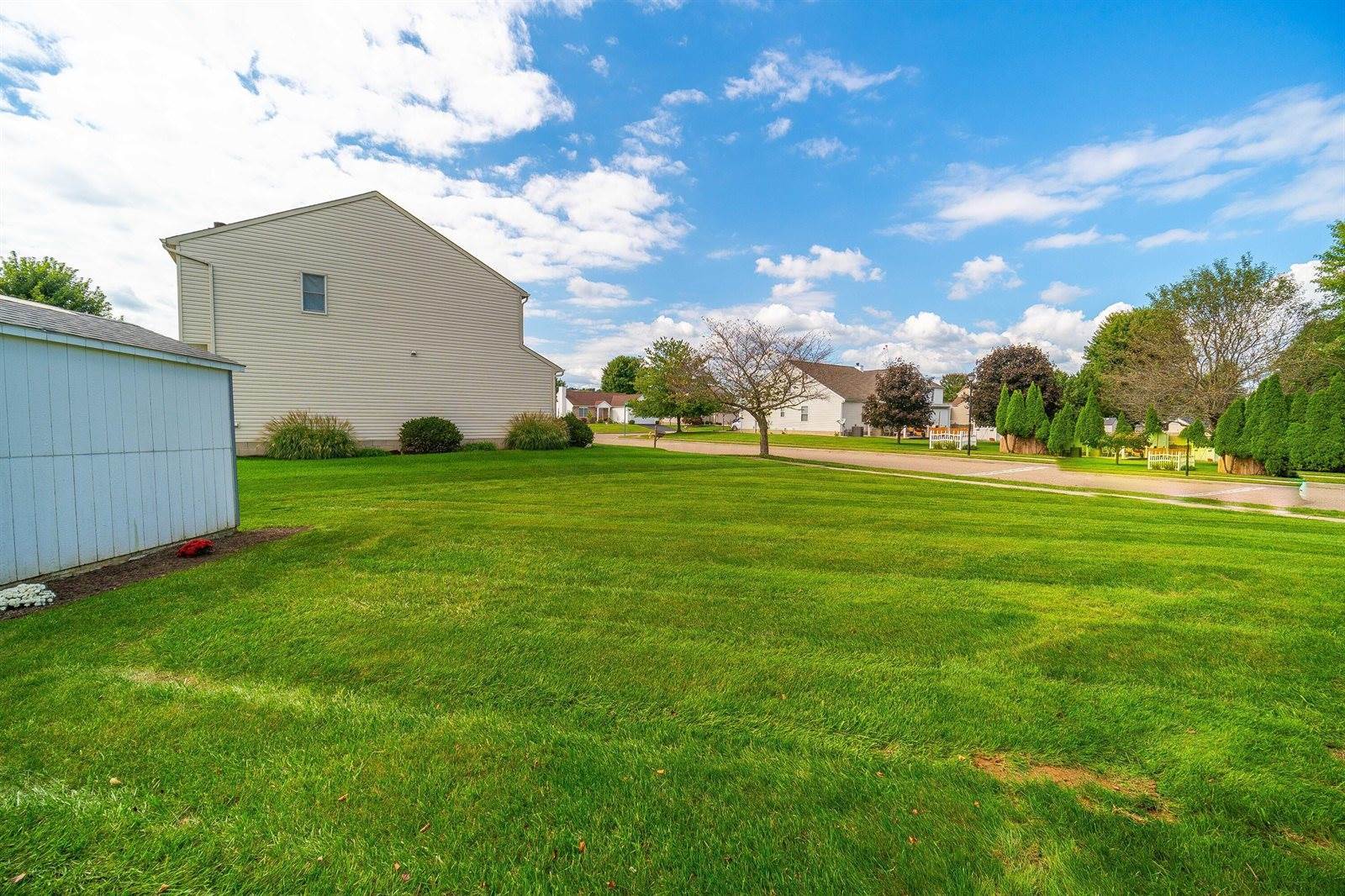 1501 South Hunters Drive, Newark, OH 43055