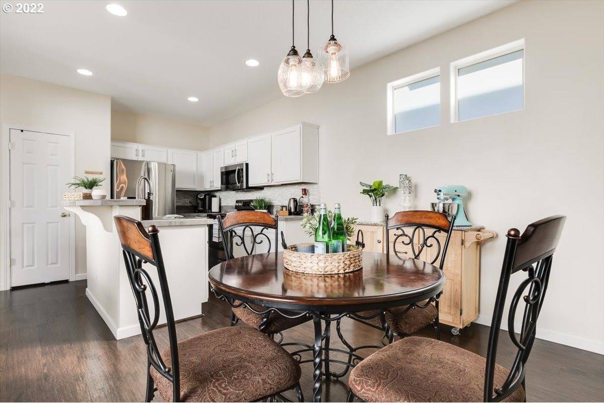 3527 SE Royalstar Ave, Hillsboro, OR 97123