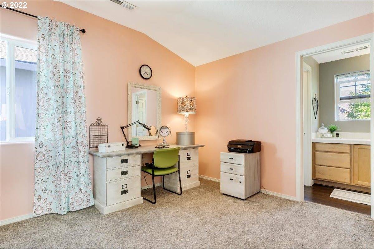 3527 SE Royalstar Ave, Hillsboro, OR 97123