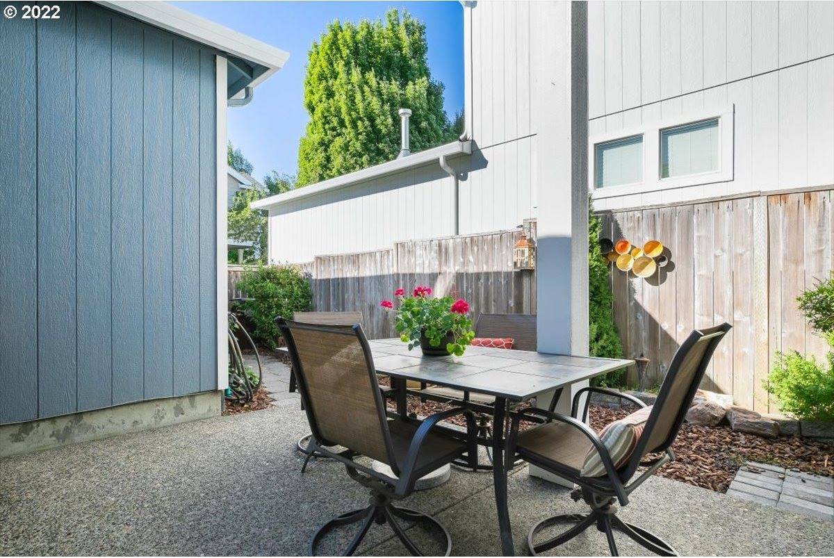 3527 SE Royalstar Ave, Hillsboro, OR 97123