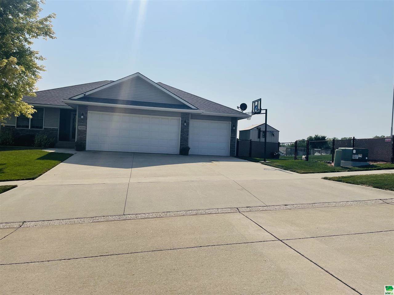 4020 Normandy St, Sioux City, IA 51103