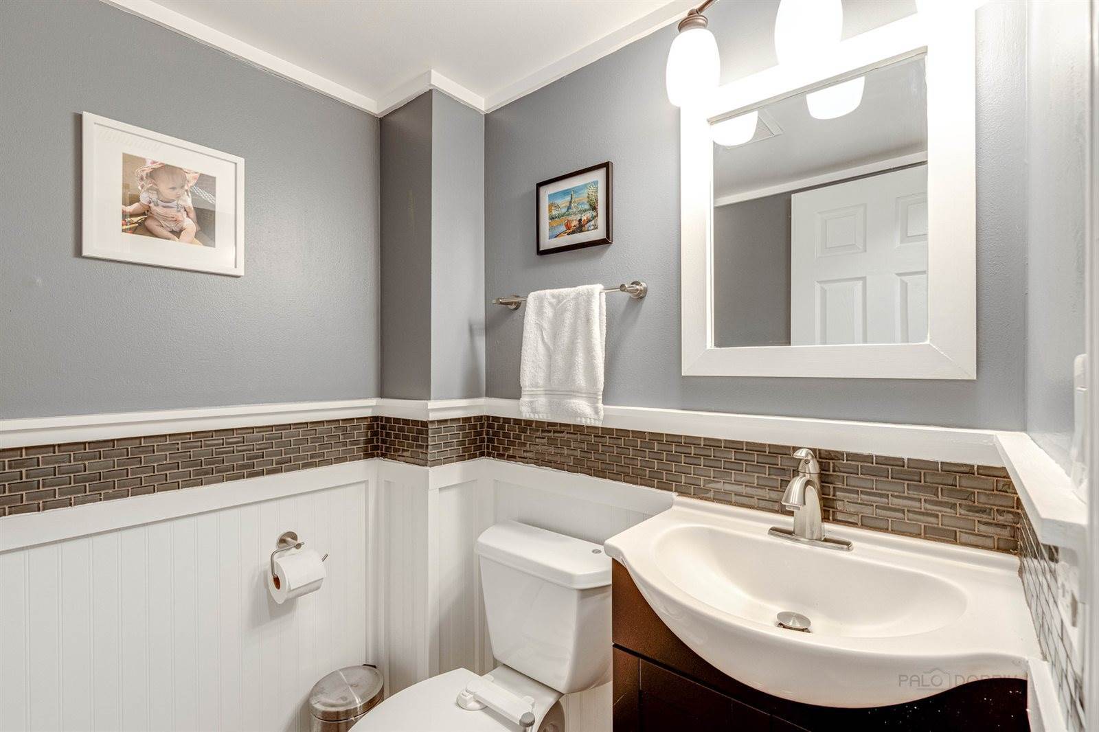 62 S. Windsor Pl., Mundelein, IL 60060