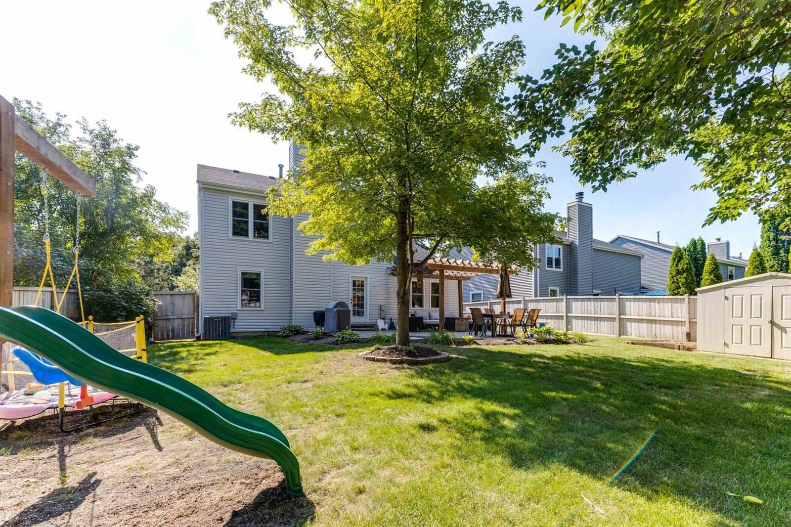 62 S. Windsor Pl., Mundelein, IL 60060