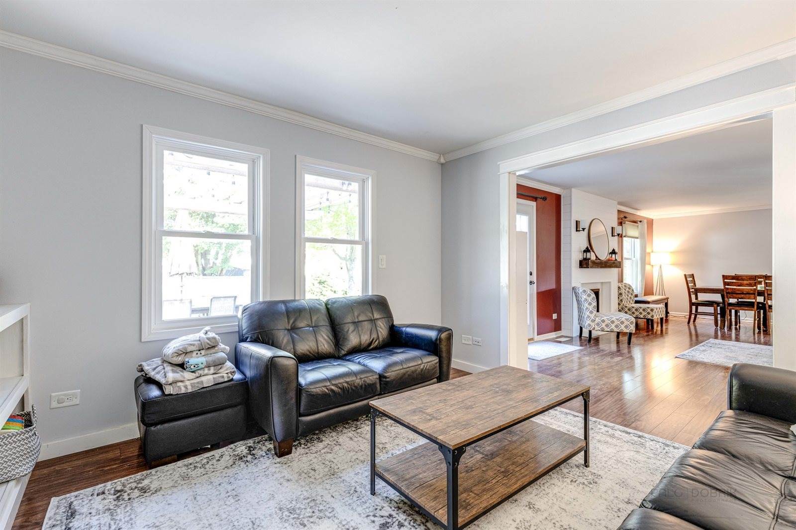 62 S. Windsor Pl., Mundelein, IL 60060