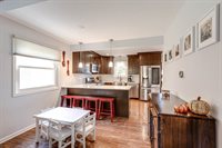 62 S. Windsor Pl., Mundelein, IL 60060