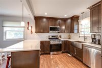 62 S. Windsor Pl., Mundelein, IL 60060