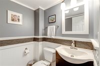 62 S. Windsor Pl., Mundelein, IL 60060