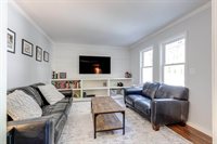 62 S. Windsor Pl., Mundelein, IL 60060