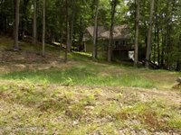 156 Canterbury Rd, Bushkill, PA 18324