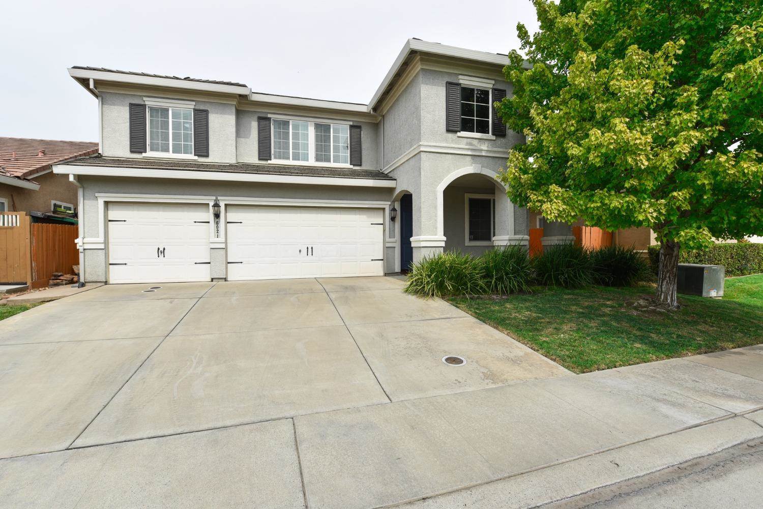 6021 Falling Rain Court, Elk Grove, CA 95757