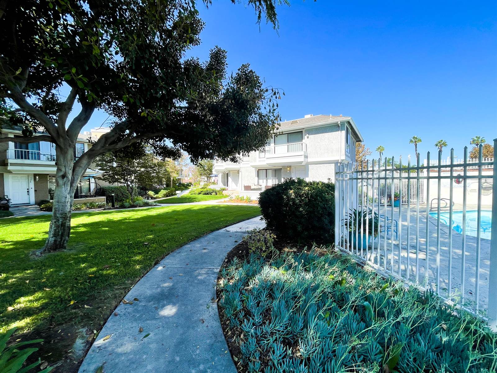 278 South Seneca Circle, Anaheim, CA 92805