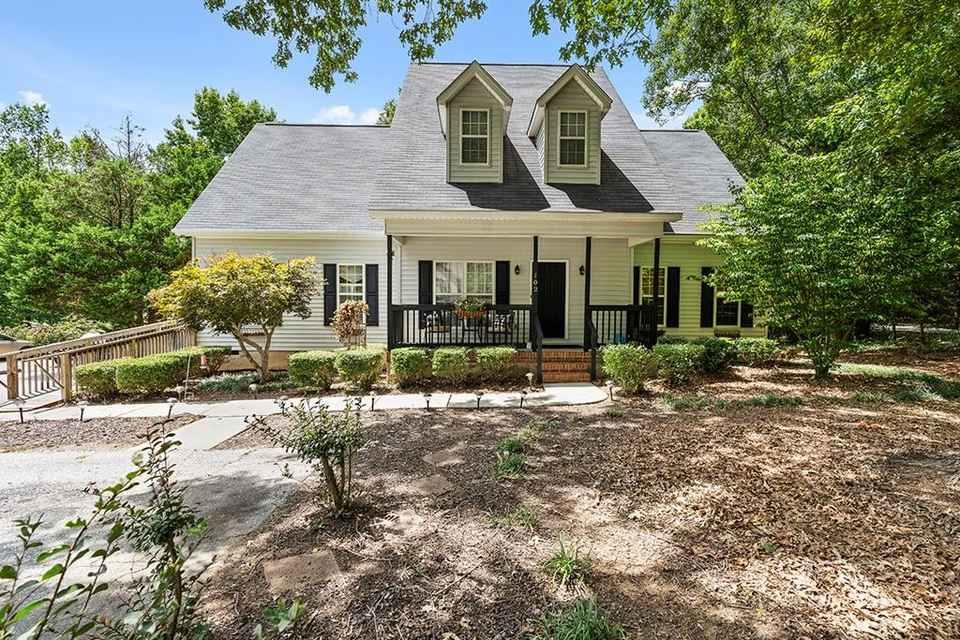 102 Morningside Drive, Greenwood, SC 29649