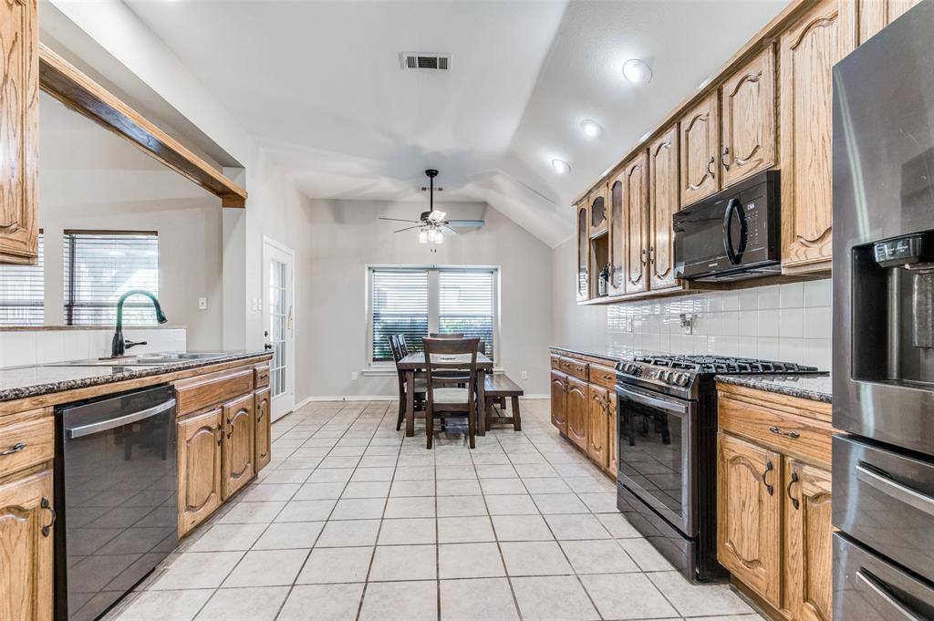 7401 Gairlock Drive, Fort Worth, TX 76179