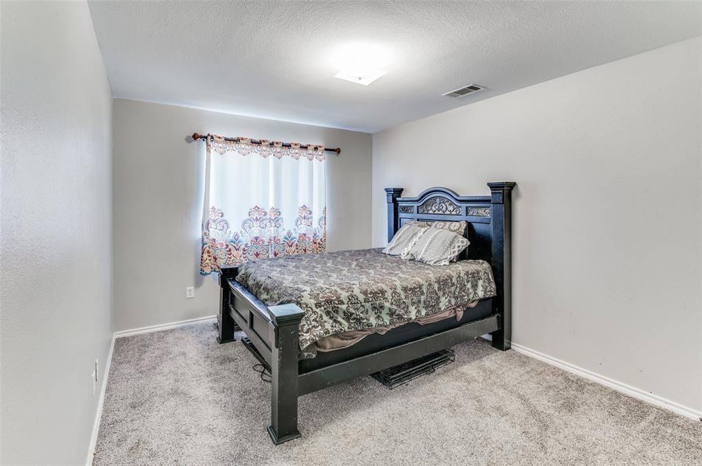 7401 Gairlock Drive, Fort Worth, TX 76179