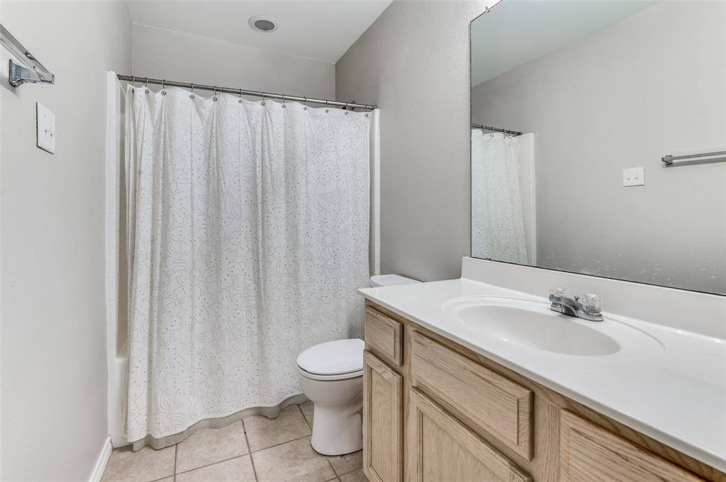 7401 Gairlock Drive, Fort Worth, TX 76179