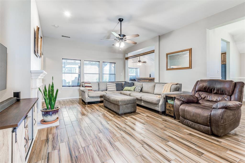 7401 Gairlock Drive, Fort Worth, TX 76179