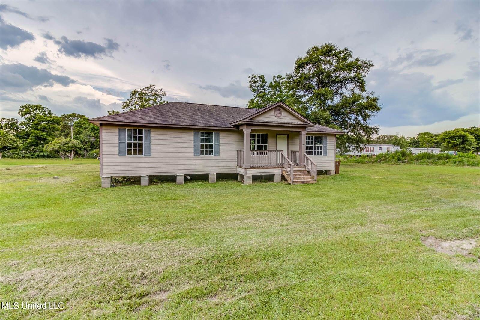 13359 Percy Ladner Road, Pass Christian, MS 39571