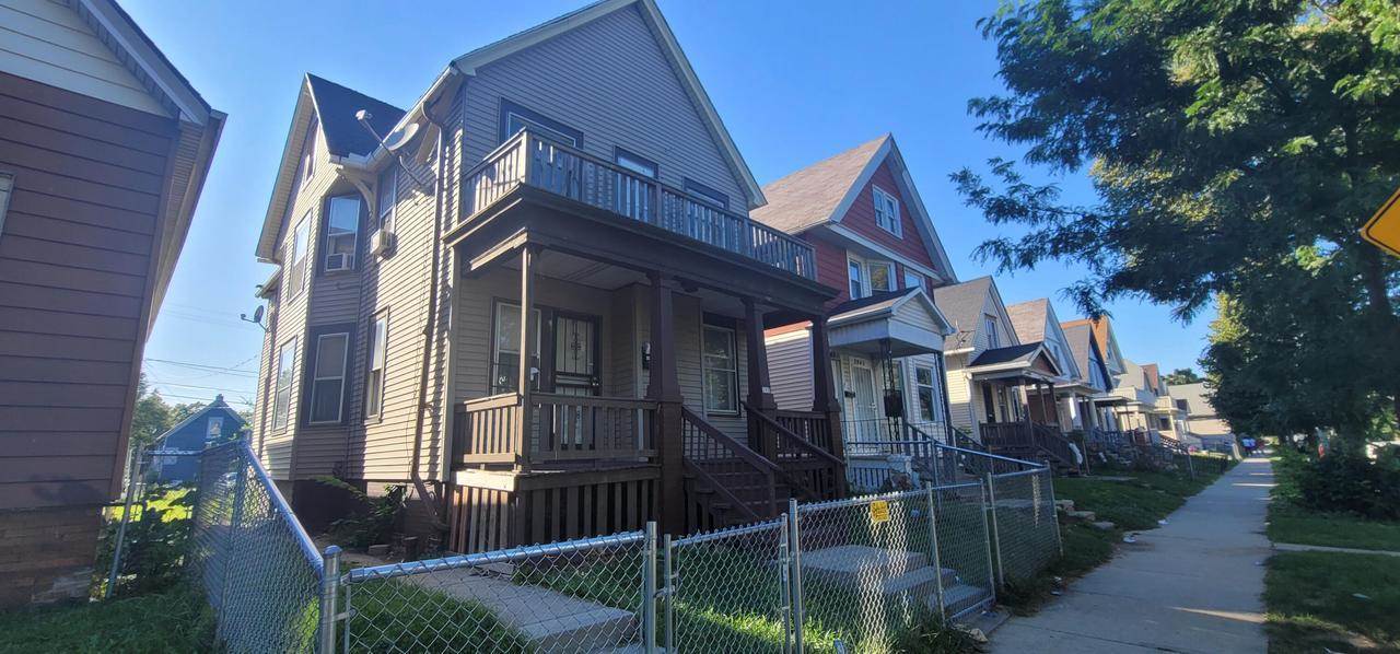 2939 N 21st ST, Milwaukee, WI 53206