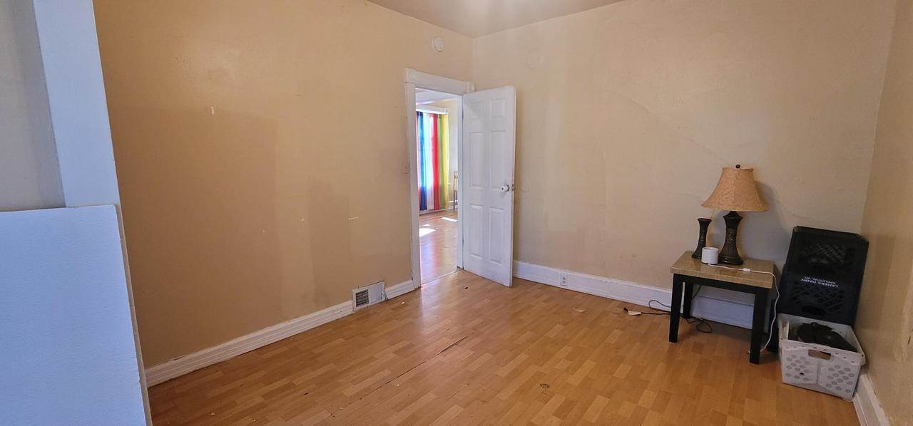 2939 N 21st ST, Milwaukee, WI 53206