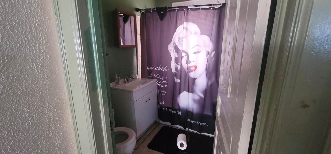 2939 N 21st ST, Milwaukee, WI 53206