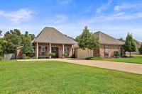 617 Prosperity Pl, Brandon, MS 39042